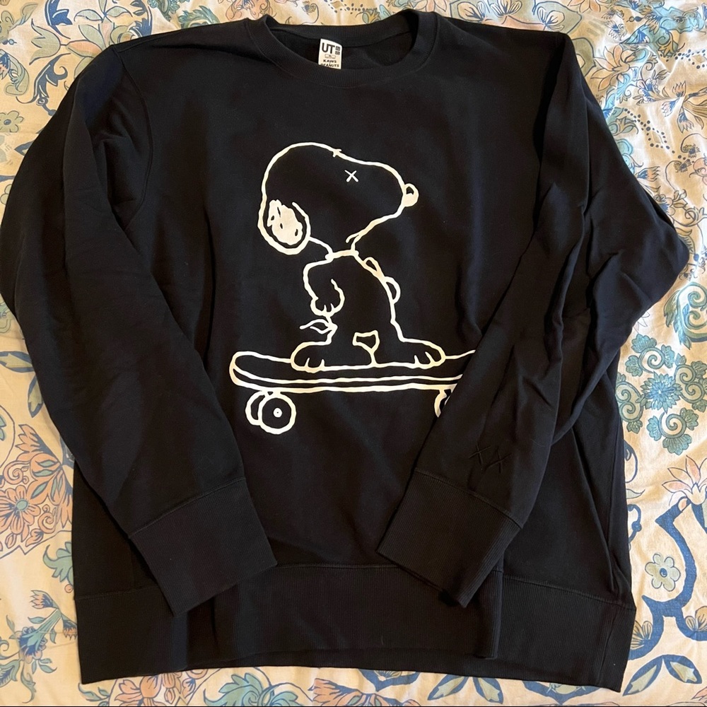 KAWS x Uniqlo x Peanuts Crewneck